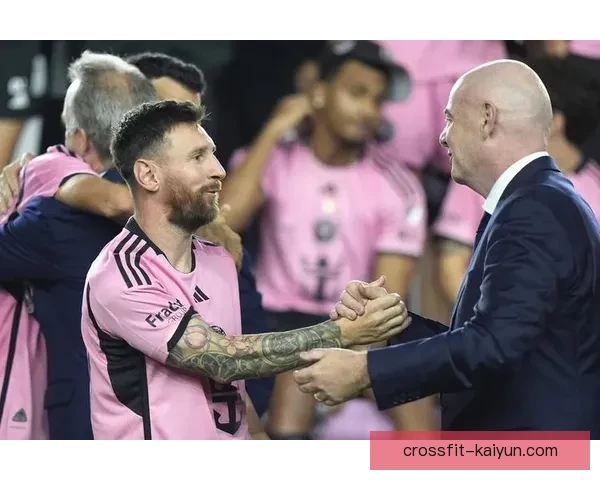 梅西成足坛历史讨论核心 本赛季表现稳健持续提升与纪录积累